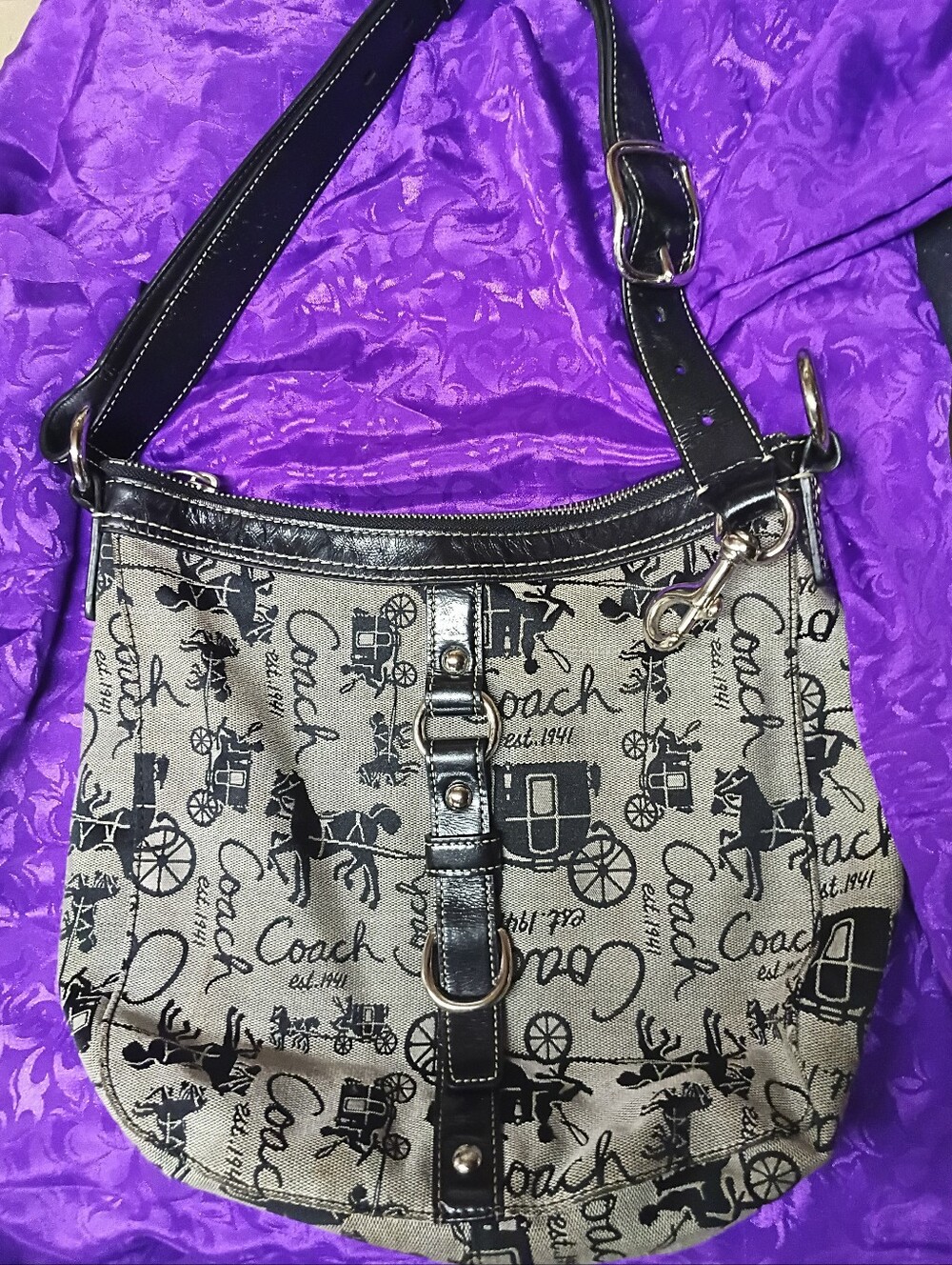 Vintage Chelsea Coach Canvas Shoulder Bag in Beige and Black
